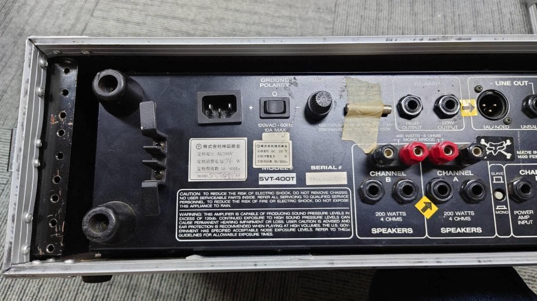AMPEG SVT-400TH ベースアンプヘッド　ラックケース付き