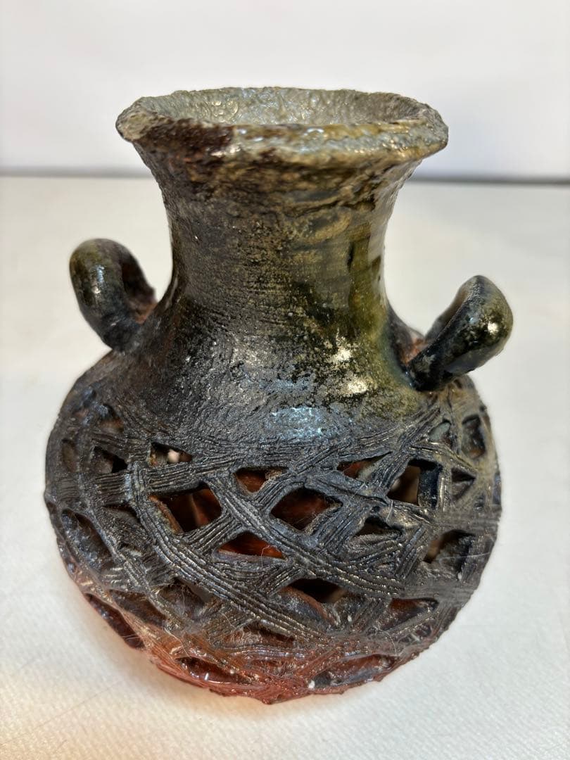 透かし彫り模様　壺型 一輪挿し　3点セット