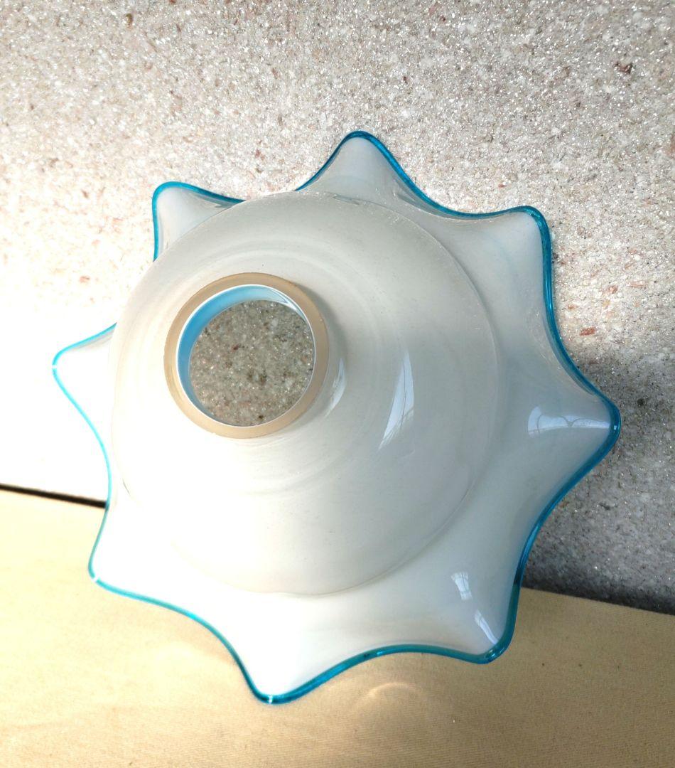 フリルとブルーが素敵な電笠　H29