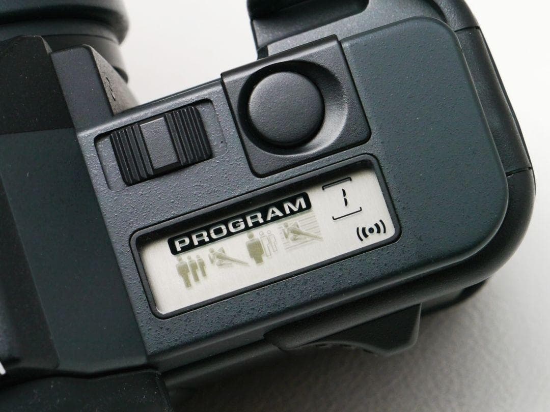 Canon T80 フィルムカメラ 中古美品 レンズ ストロボ付 フルキット