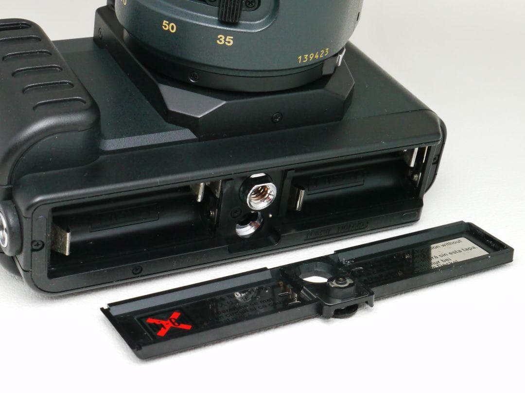 Canon T80 フィルムカメラ 中古美品 レンズ ストロボ付 フルキット