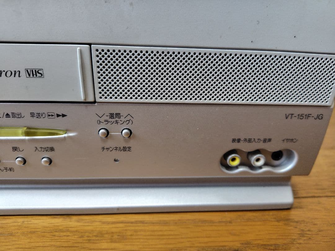 SHARPブラウン管テレビ　VT-151F-JG