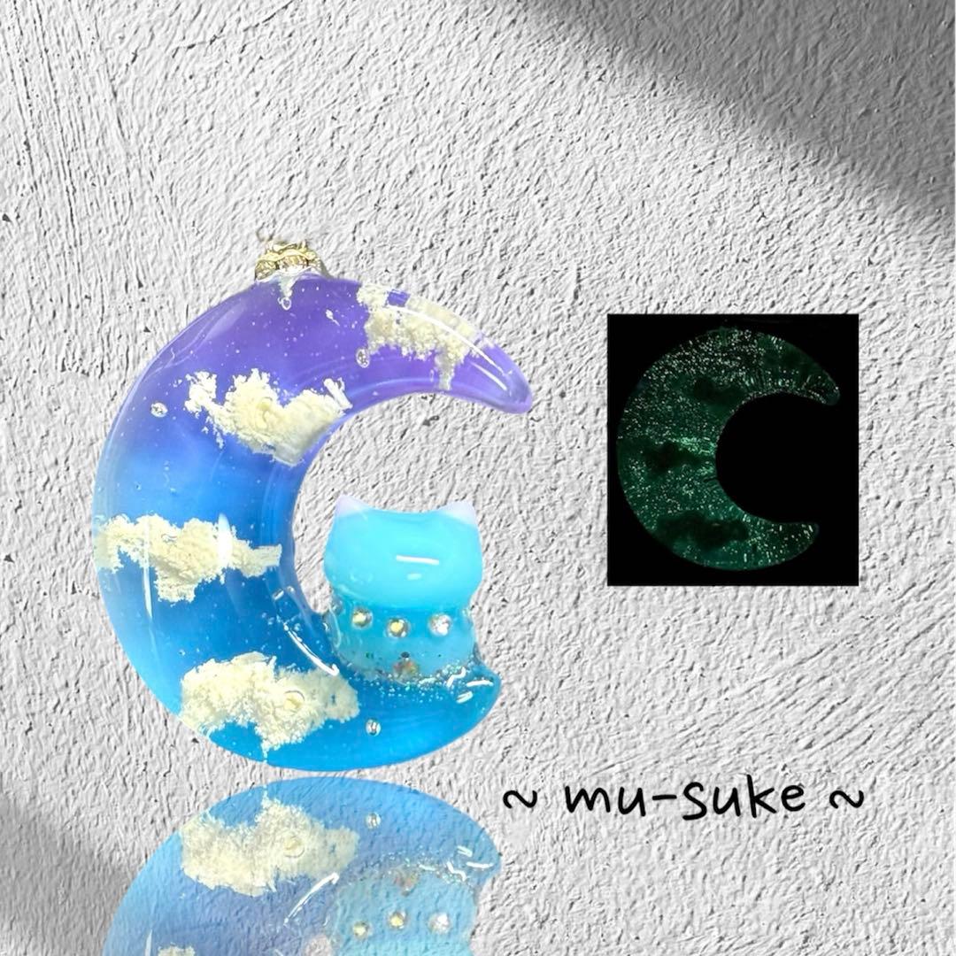 〜fairy様〜新作　天然石　レジンネックレス　【猫ちゃんと浜辺】