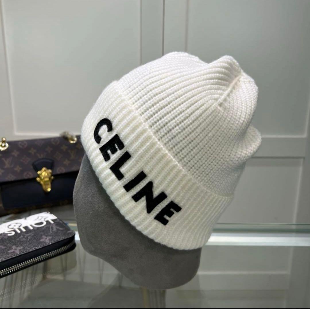 ニット帽　white セリーヌ