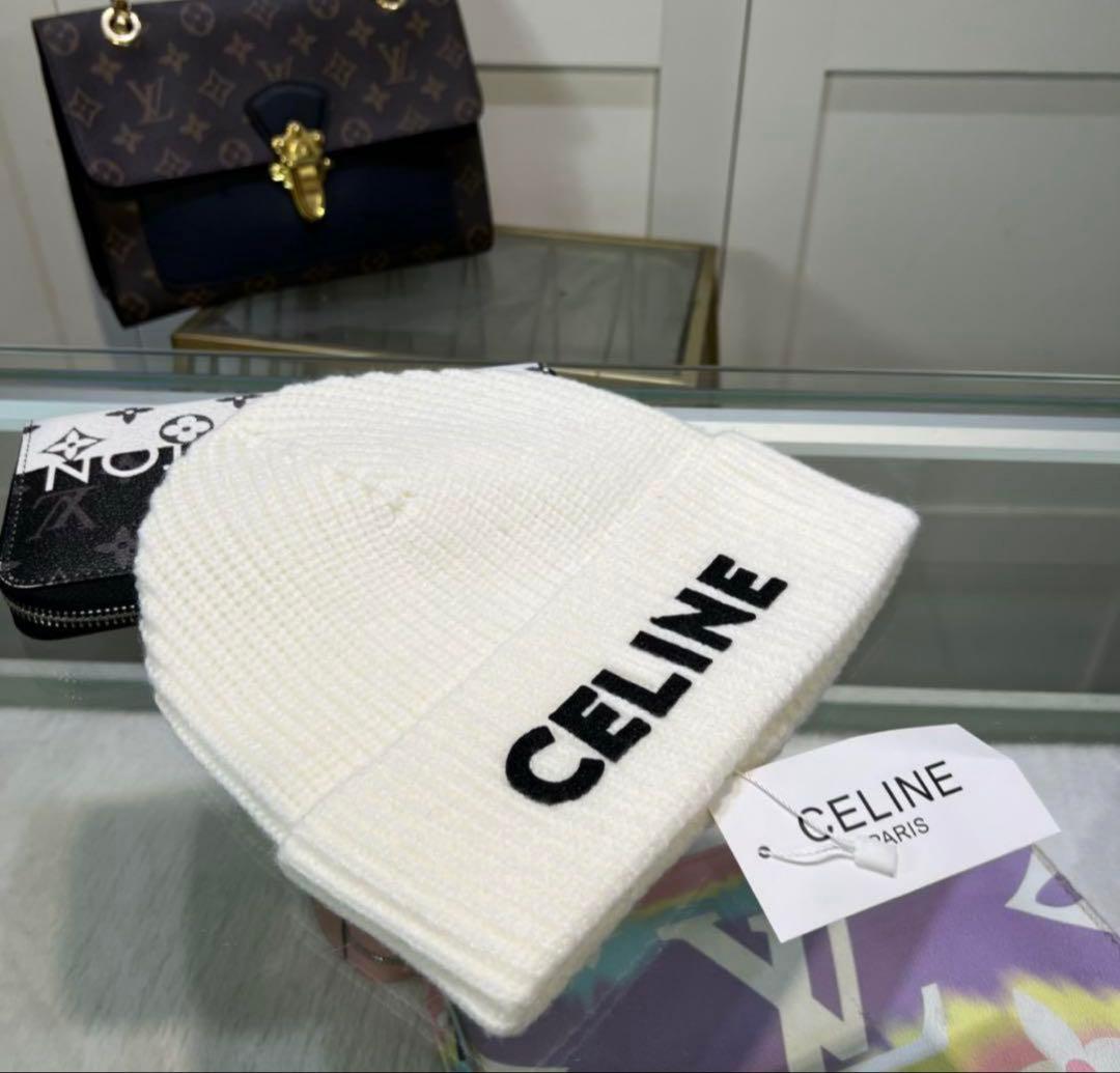 ニット帽　white セリーヌ