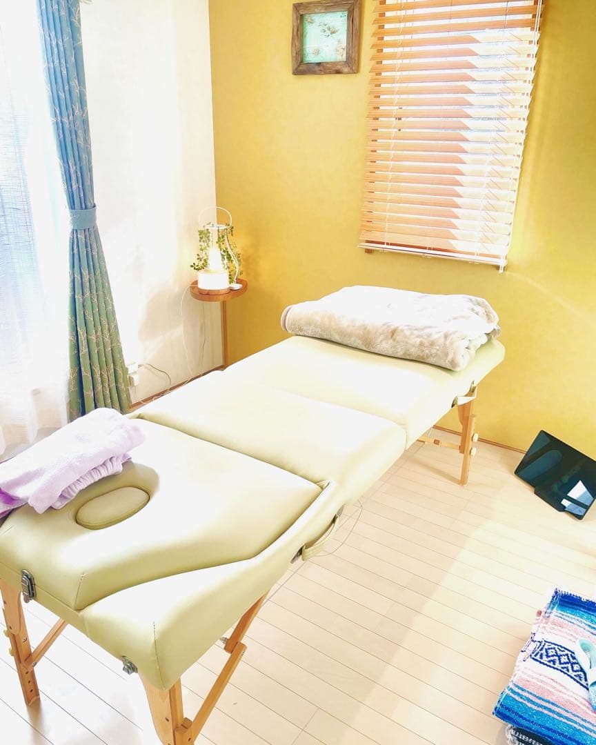 低反発折りたたみベッド　整体エステマッサージベッド 施術台　幅70cm