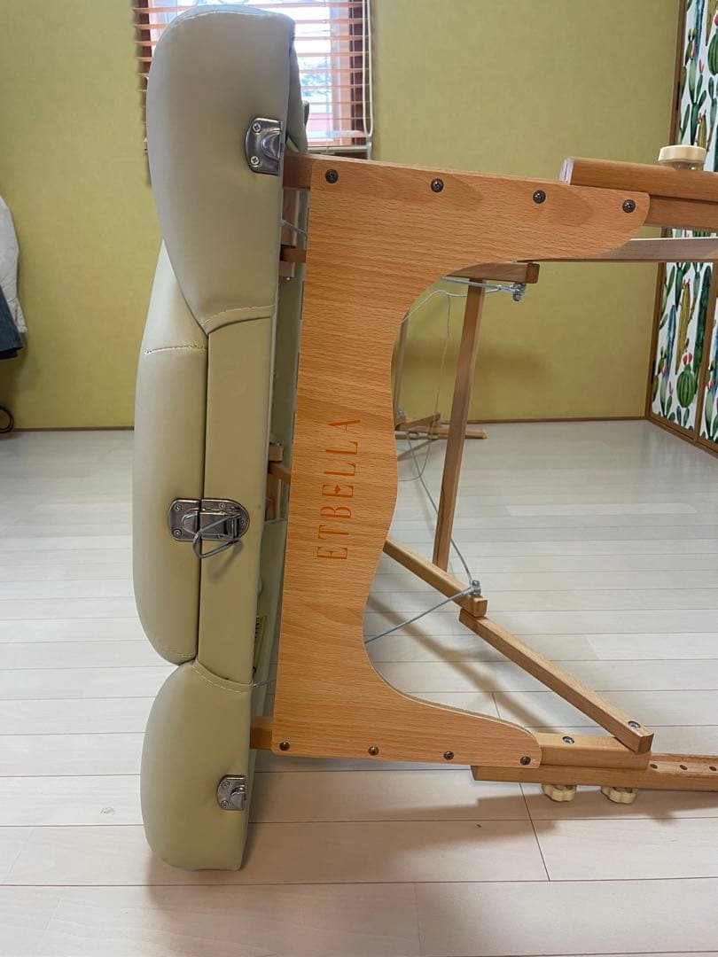 低反発折りたたみベッド　整体エステマッサージベッド 施術台　幅70cm