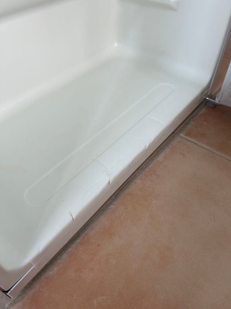 コンパクトホワイト冷蔵庫 冷凍室付き