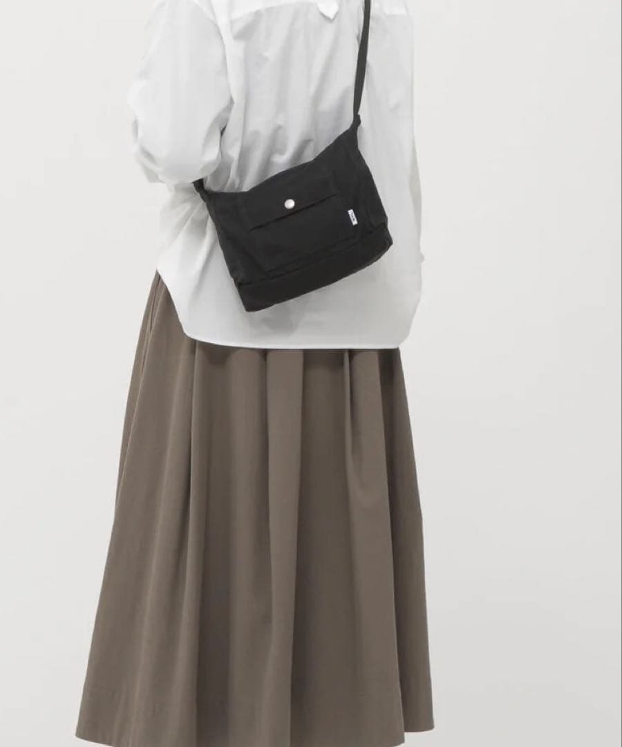 【未使用】MHL MATT NYLON マットナイロンサコッシュ　黒