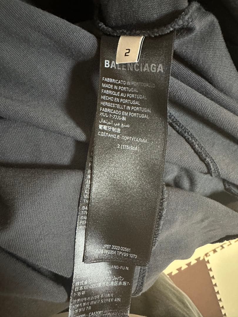 バレンシアガ　balenciaga 23aw unity biker t