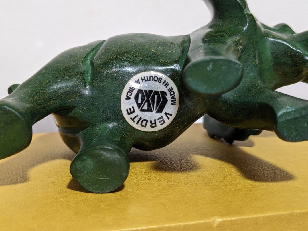 ♦VERDITE バーダイト 象彫刻置物飾り 南アフリカ共和国産 宝飾品 レア物