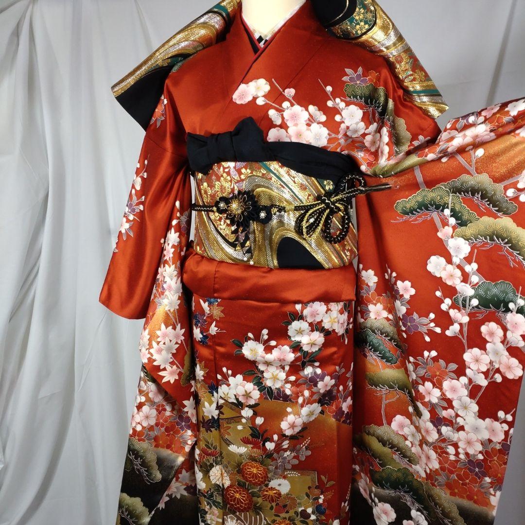 m　着物　振袖フルセット　振袖　赤系　作家物　駒刺繍　金彩　成人式　卒業式