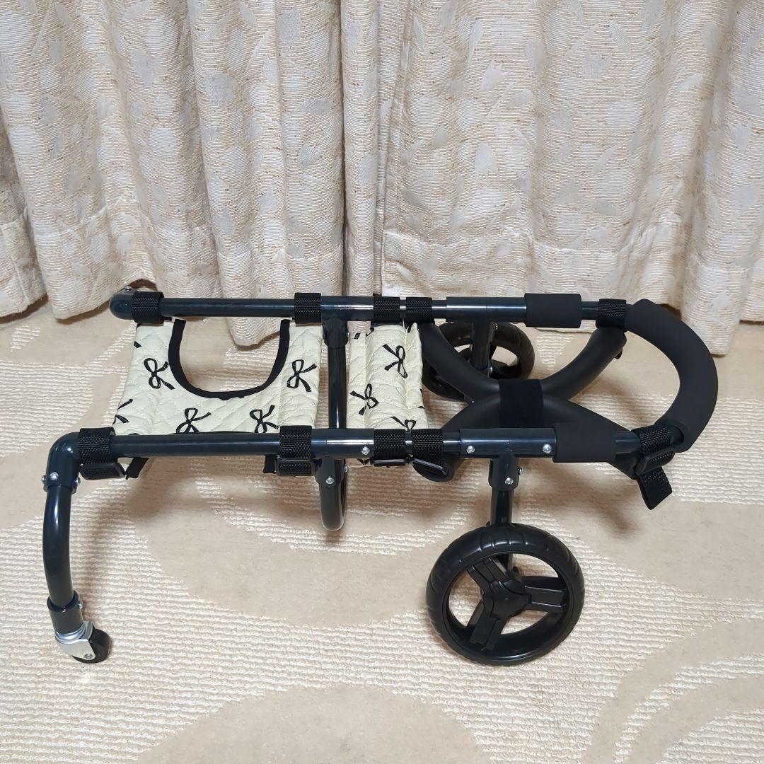 M.ダックス等4輪　リハビリ　食事補助　犬用車椅子　介護用　犬の歩行器