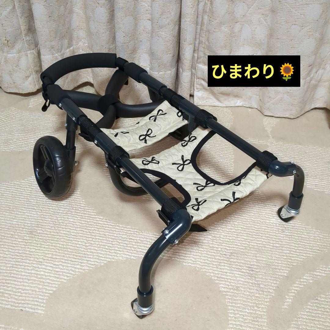 M.ダックス等4輪　リハビリ　食事補助　犬用車椅子　介護用　犬の歩行器