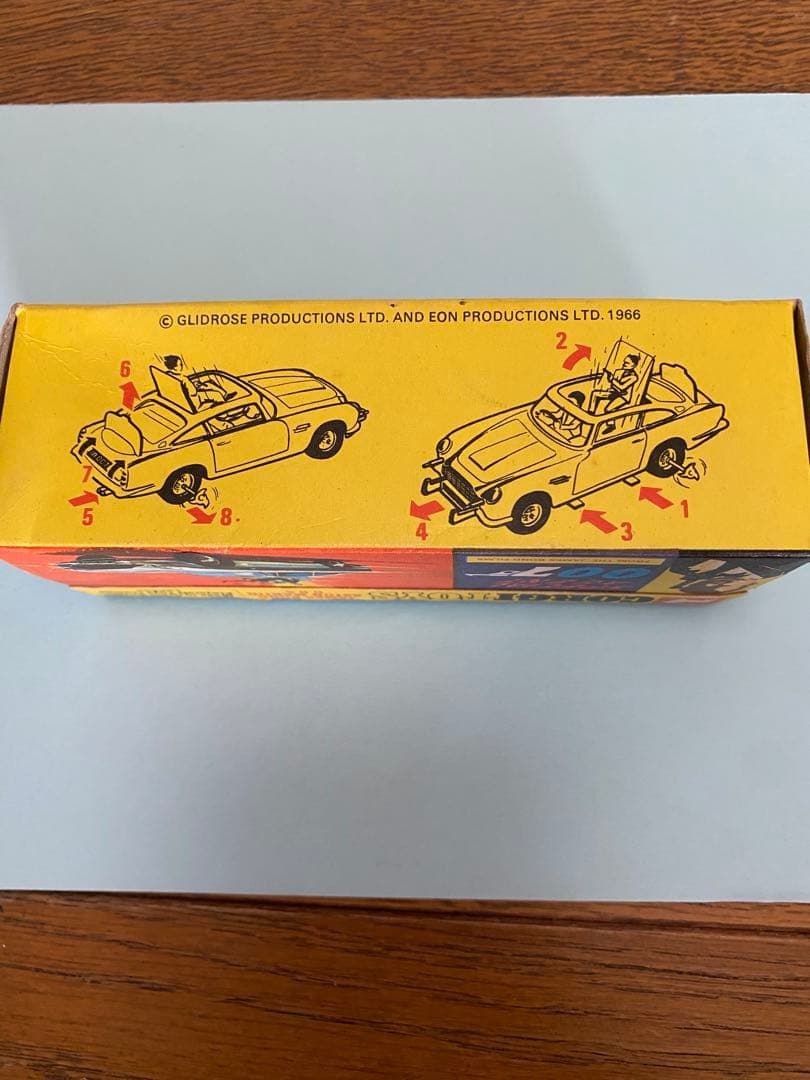 Corgi Toys 007 ジェームズボンド ミニカー アストンマーティン