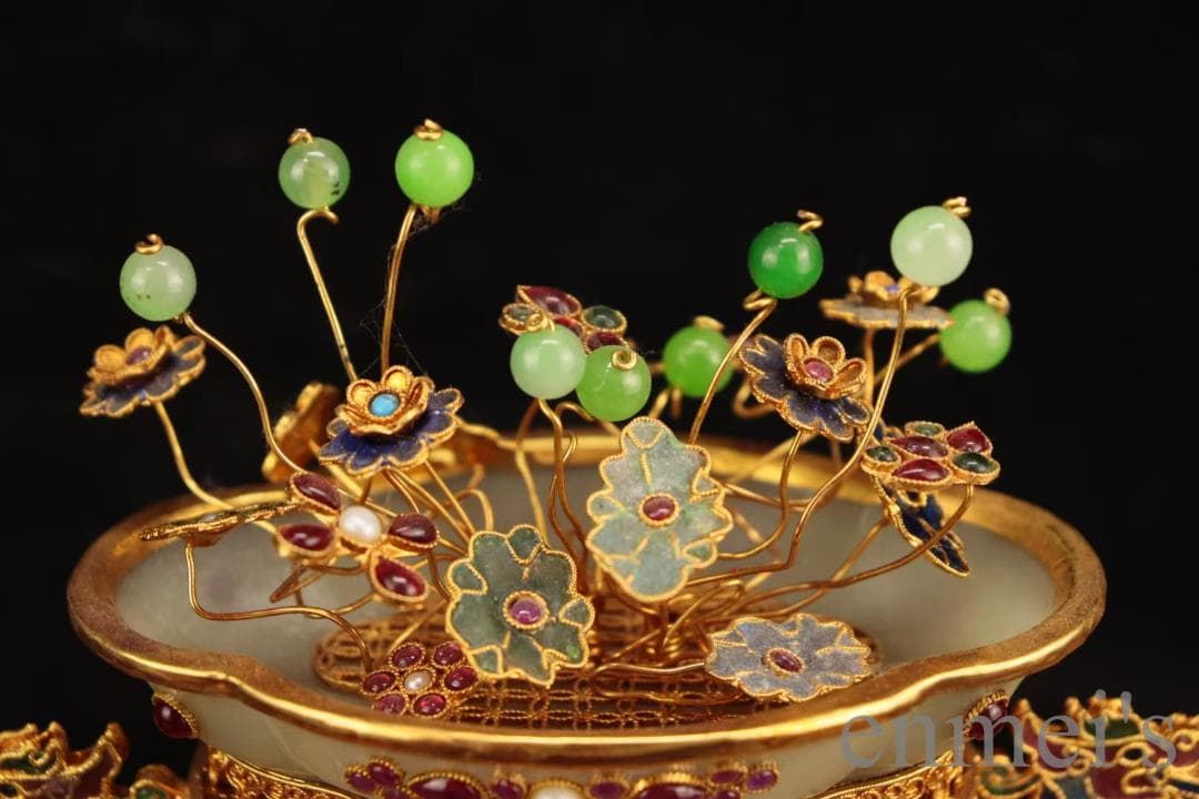 中国古美術 旧蔵清代 花絲嵌和田白玉飾件 細工 古玩 宝石装飾 文房置物 天然石