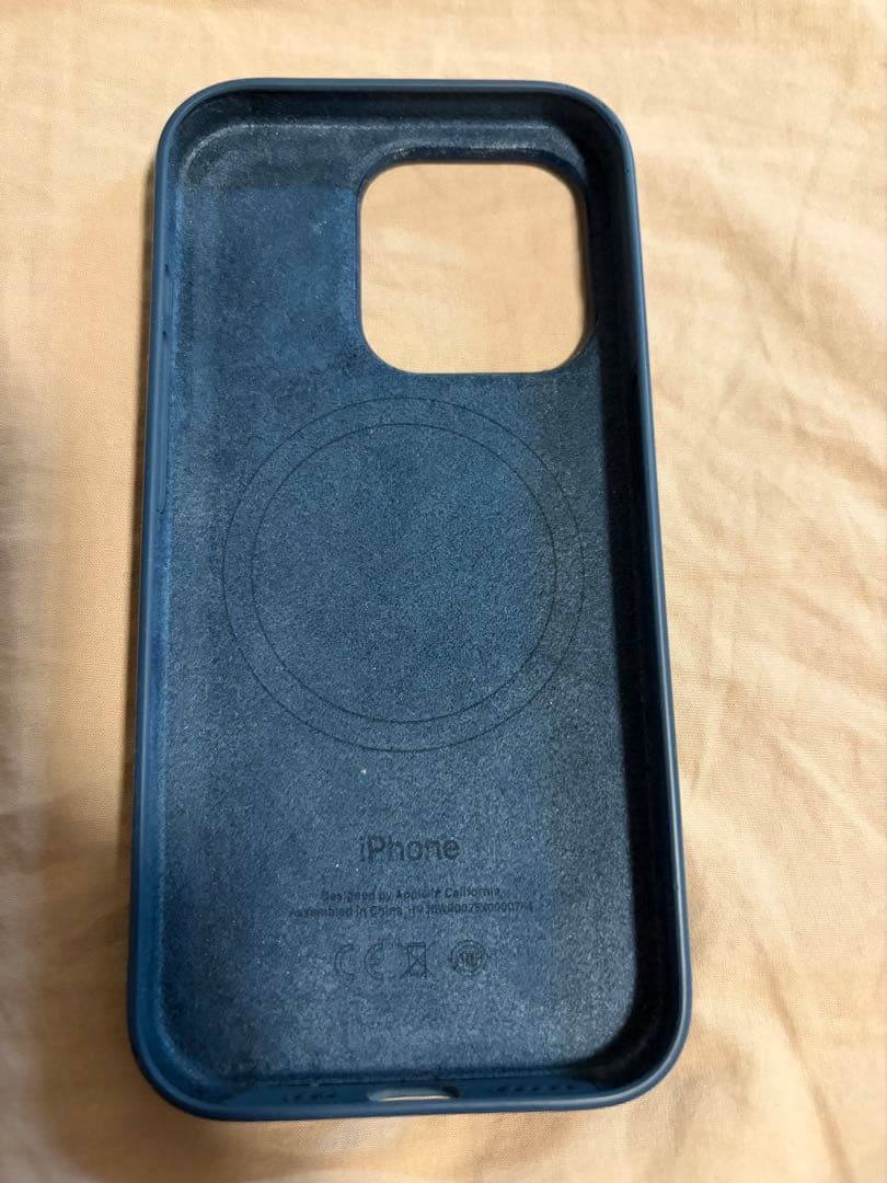 【超美品】iPhone15Pro 256gb ブラックチタニウムSIMフリー