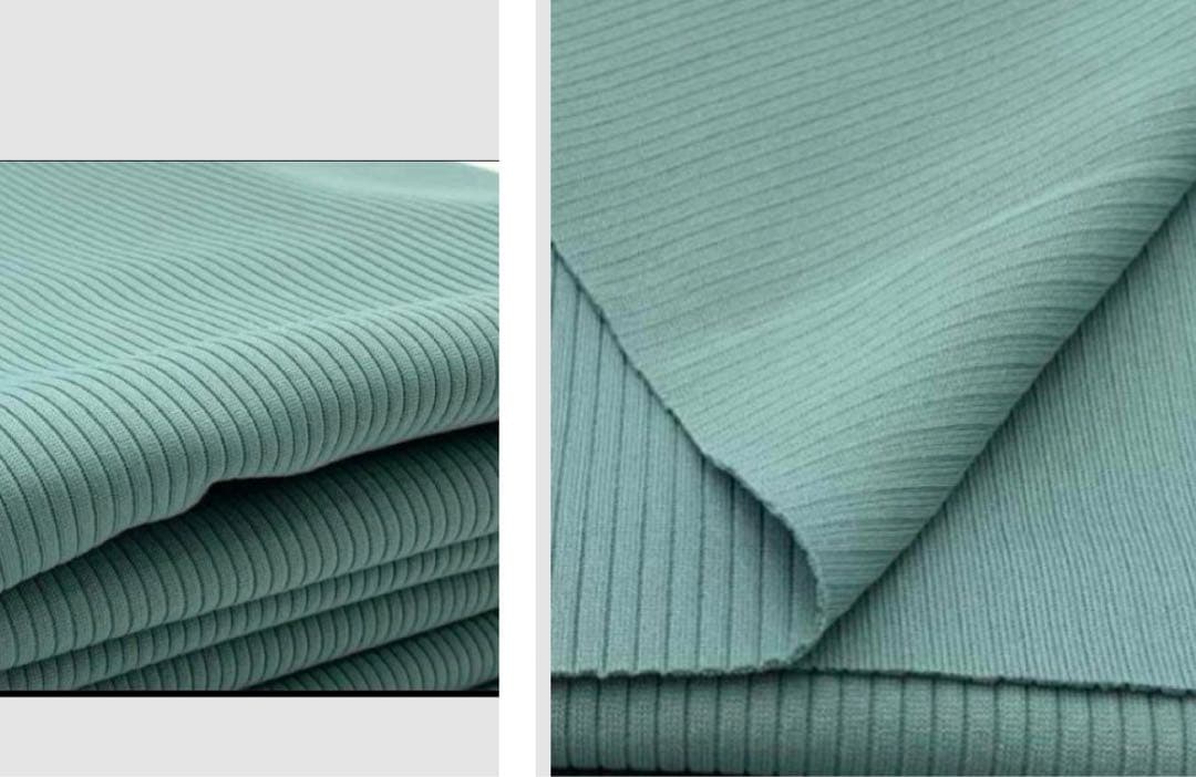 ネイビーリブニットの犬の服