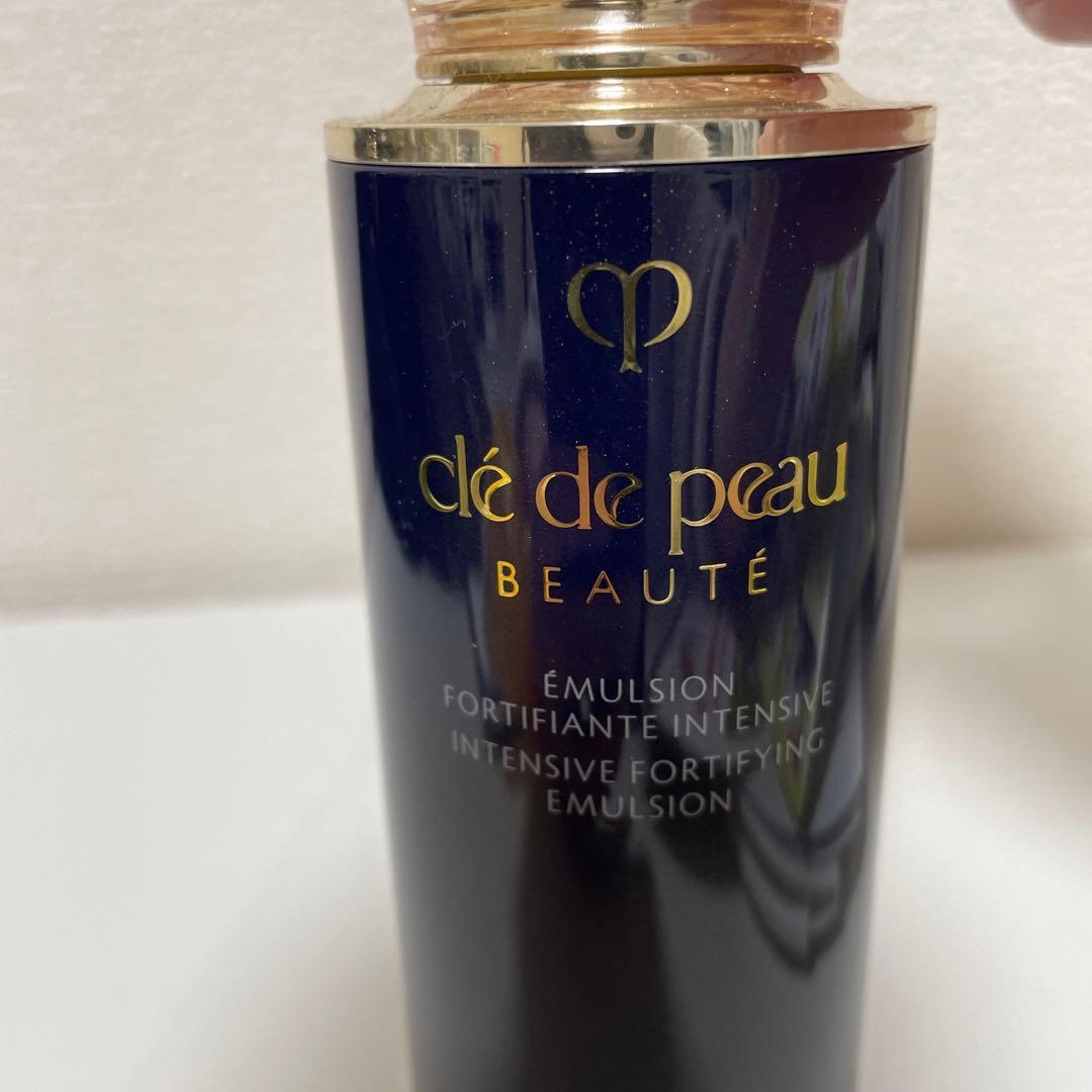 clé de peau BEAUTÉ エマルションアンタンシヴ n 夜用 乳液