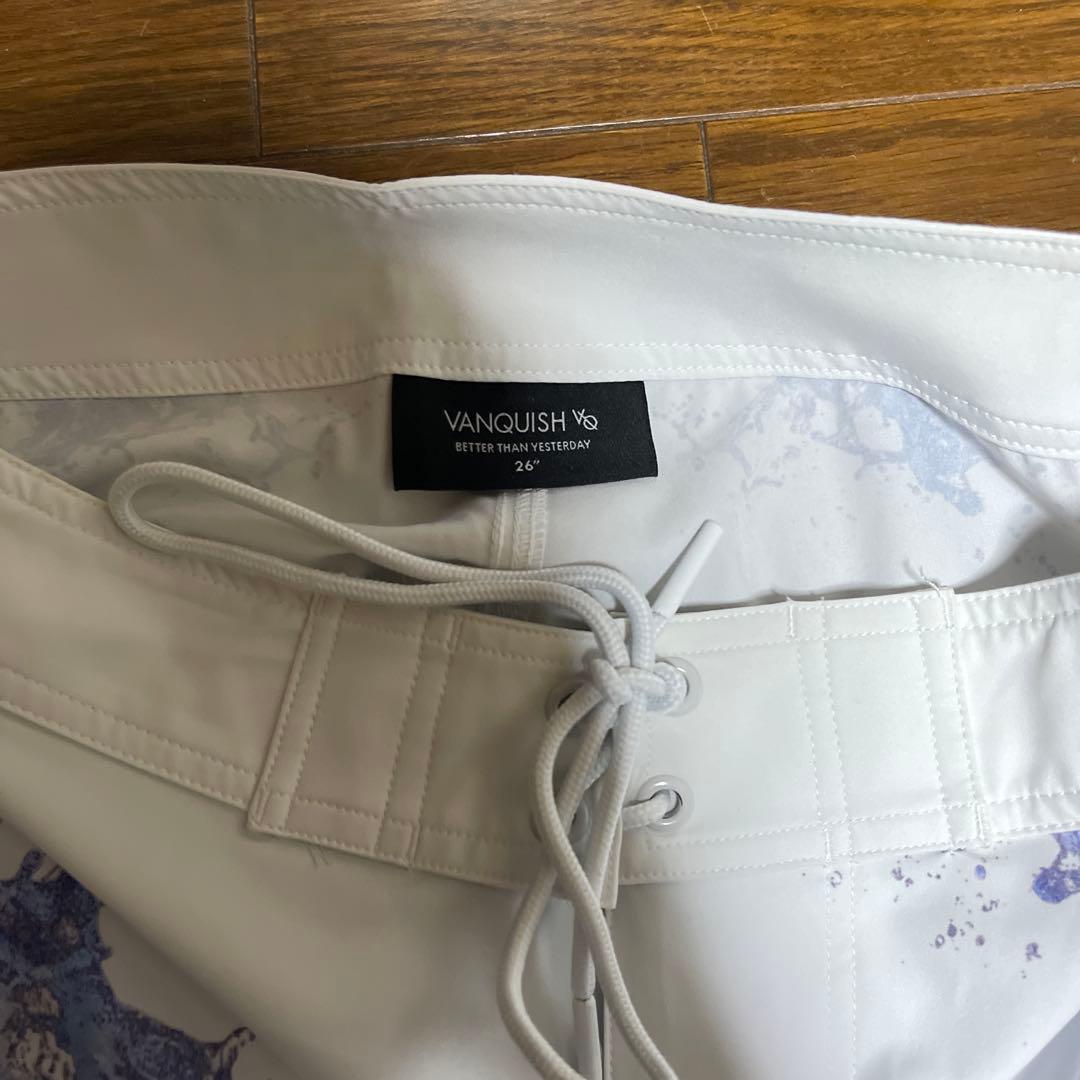 VANQUISH FITNESS 26インチ　サーフパンツ ホワイト/ブルー