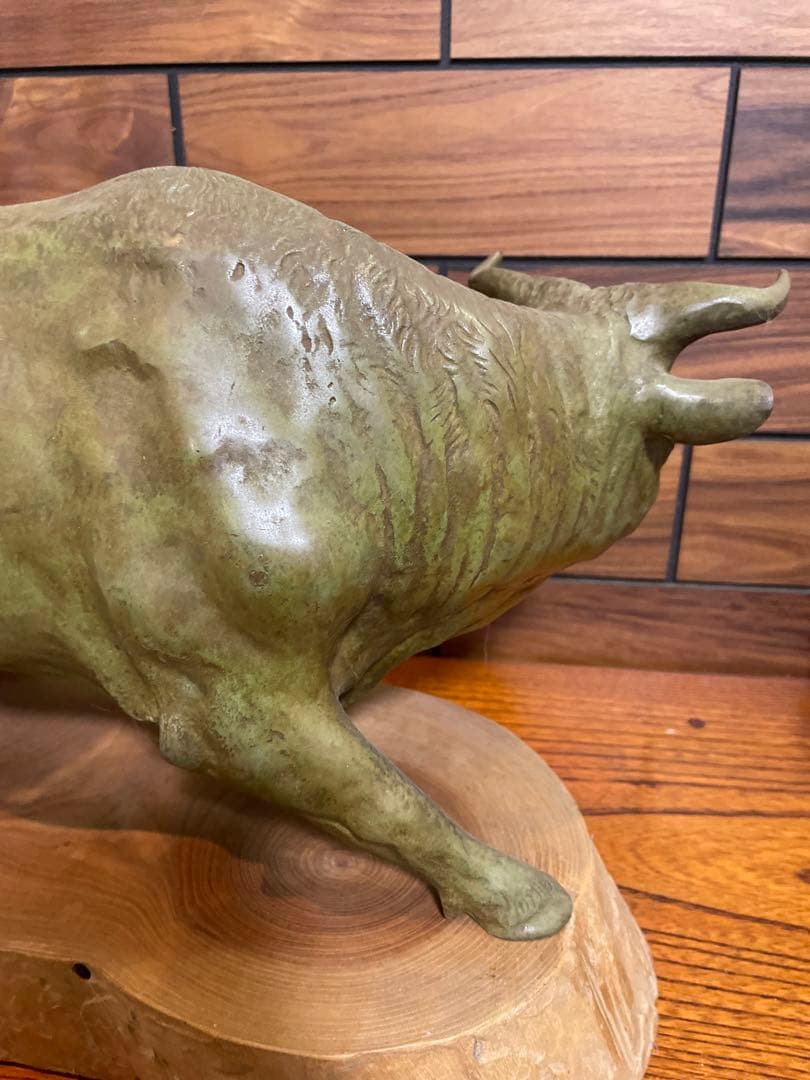 般若純一郎　高岡銅器　名工　牛の銅像　銅製　大型　約6.6kg