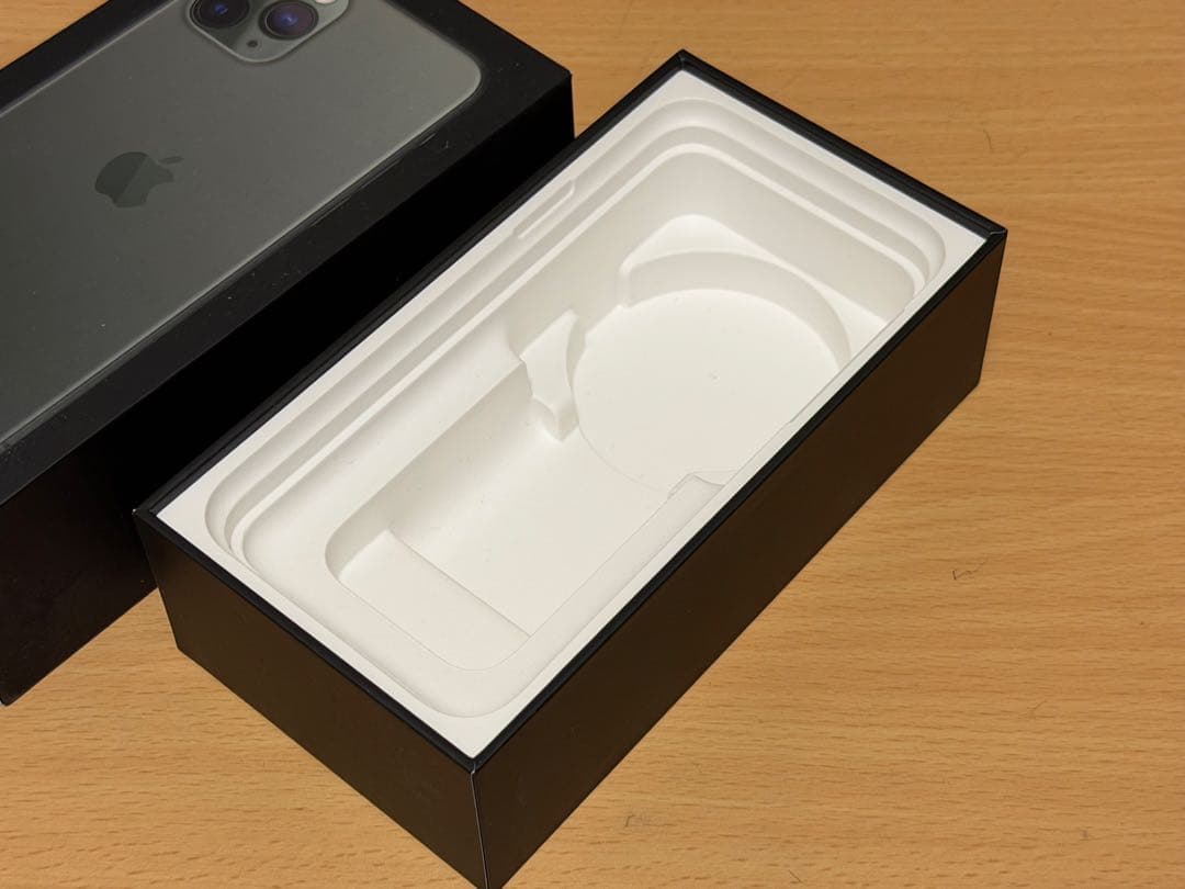 中古美品/iPhone11Pro256GB/純正バッテリ-100% /グリーン