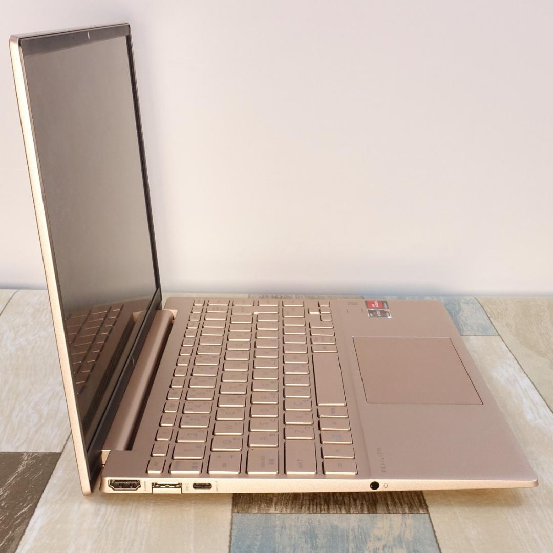 極美品の２０２３年製✨✨６コア１２スレッドのＲｙｚｅｎ５に超高速大容量ＳＳＤ搭載