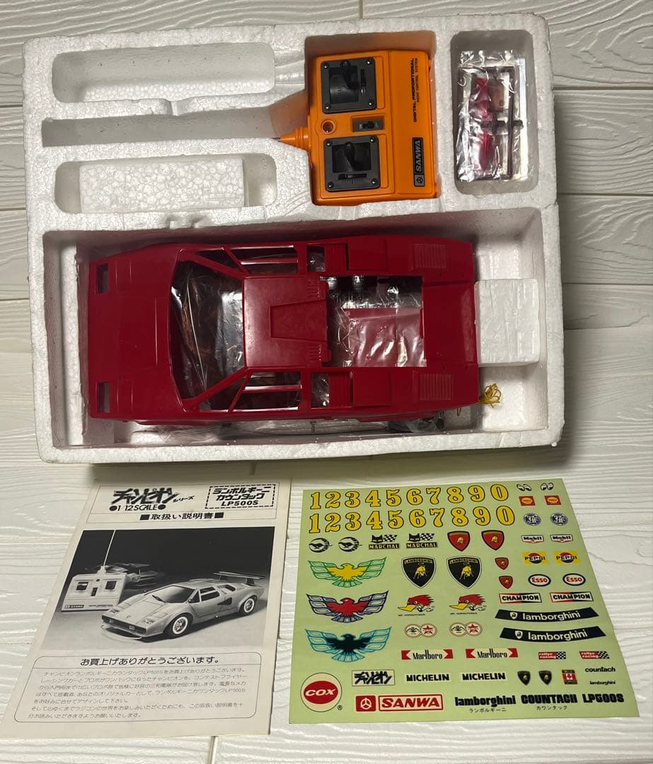 チャンピオンシリーズ 1/12スケール ランボルギーニ カウンタックＬＰ500Ｓ