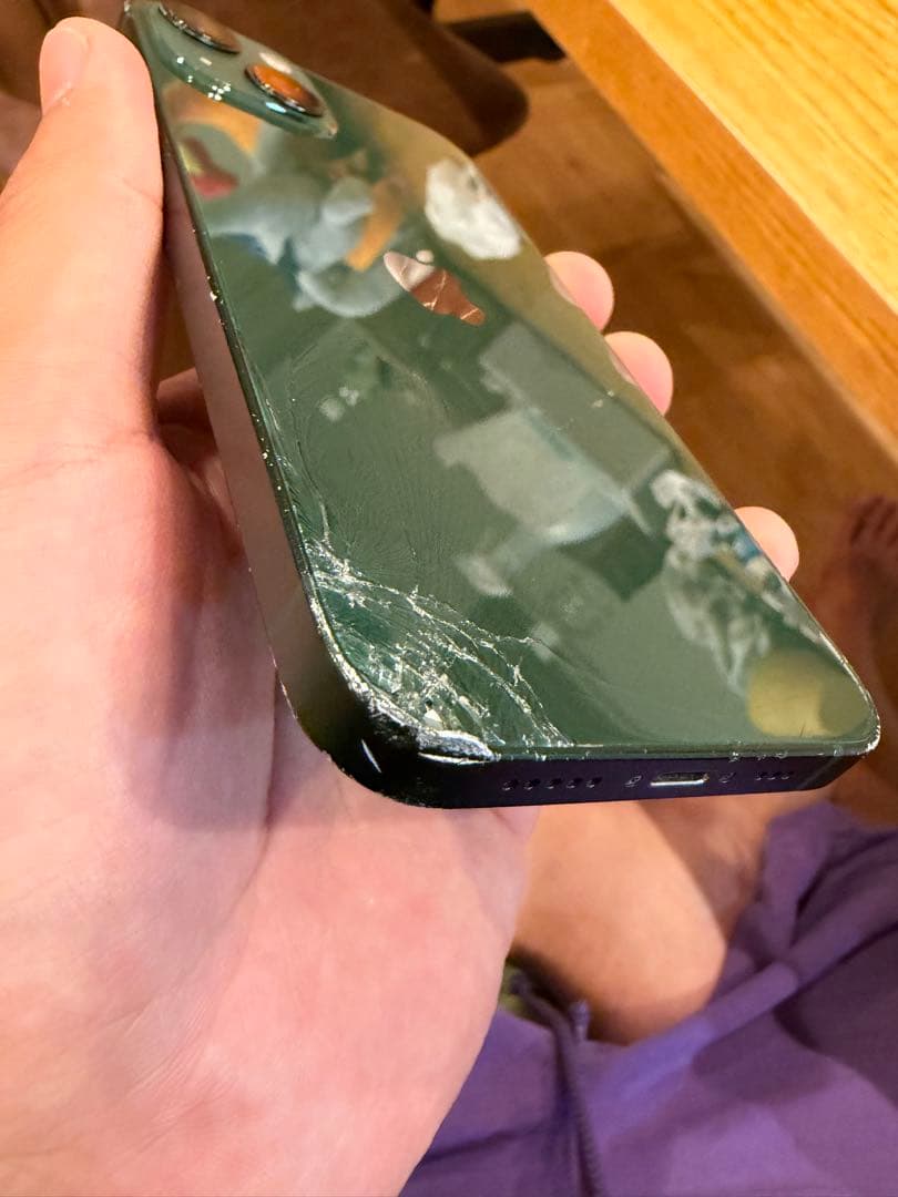 luffy　iPhone13 128GB グリーン