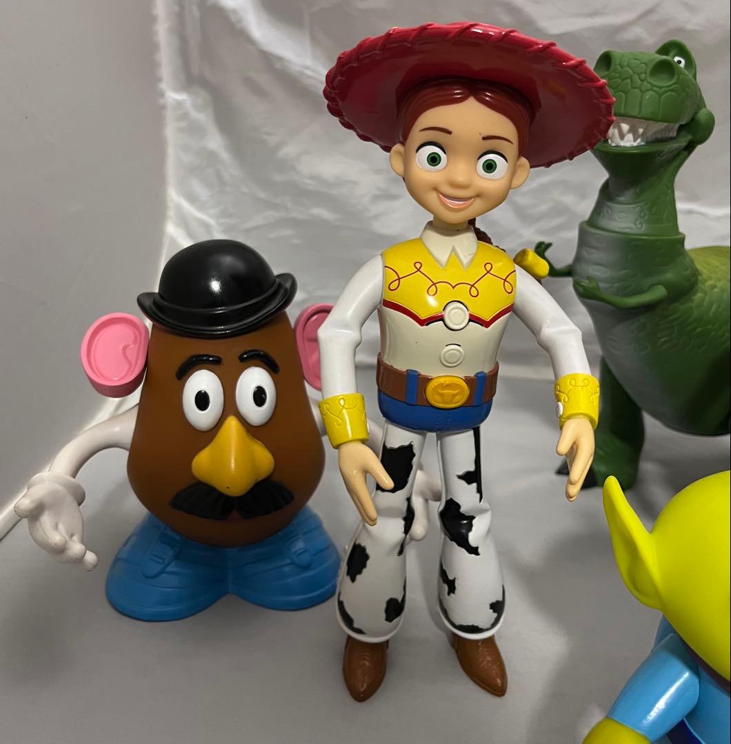 トイストーリー　おしゃべりフレンズ　フィギュア　7体セット