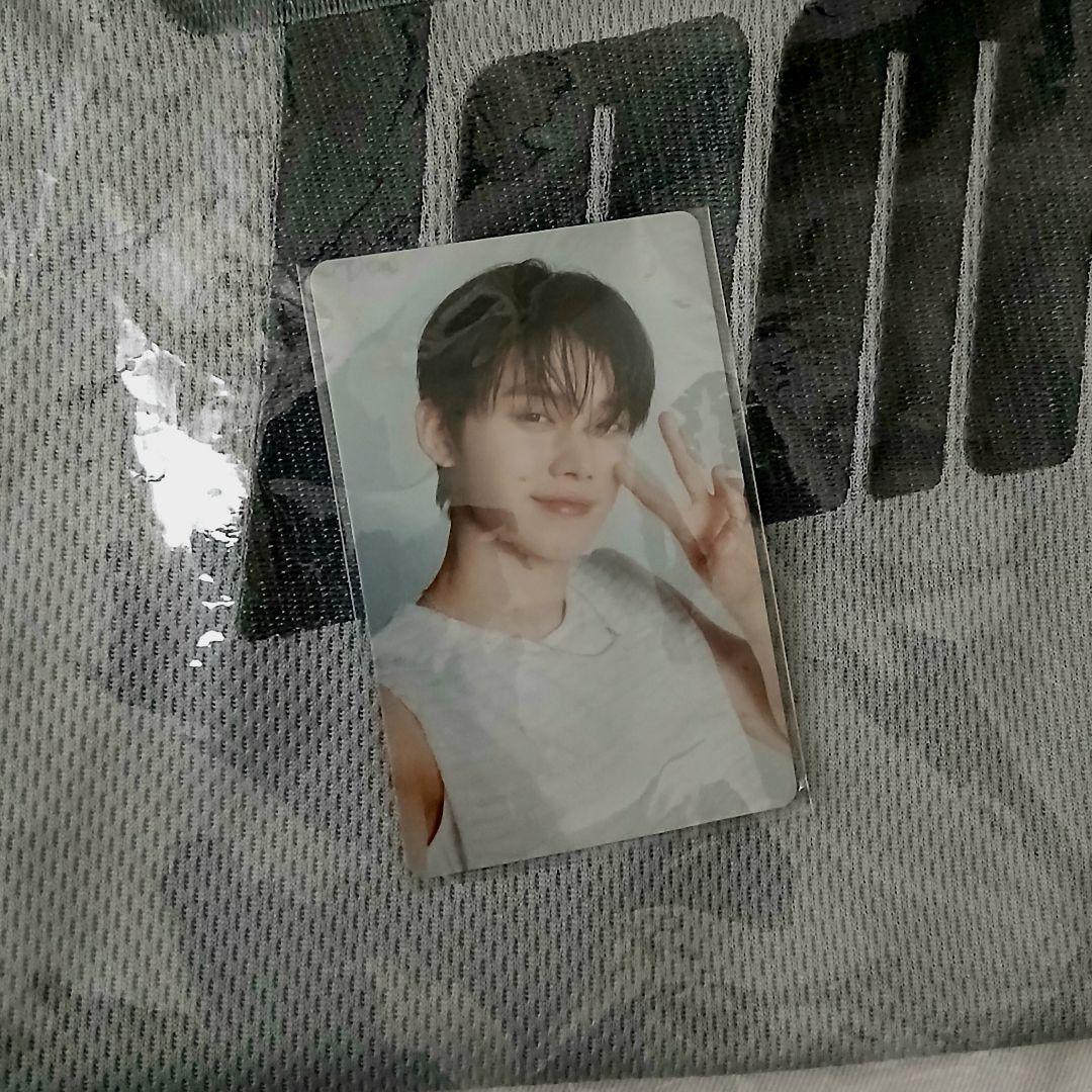 新品未開封 txt ユニフォーム シャツ トレカ付 ヨンジュン YEONJUN