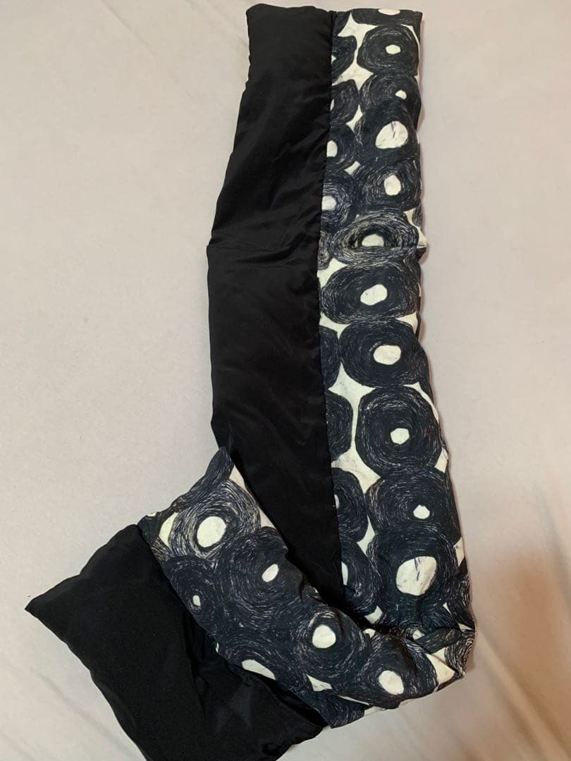 ヘラルボニー　マフラー