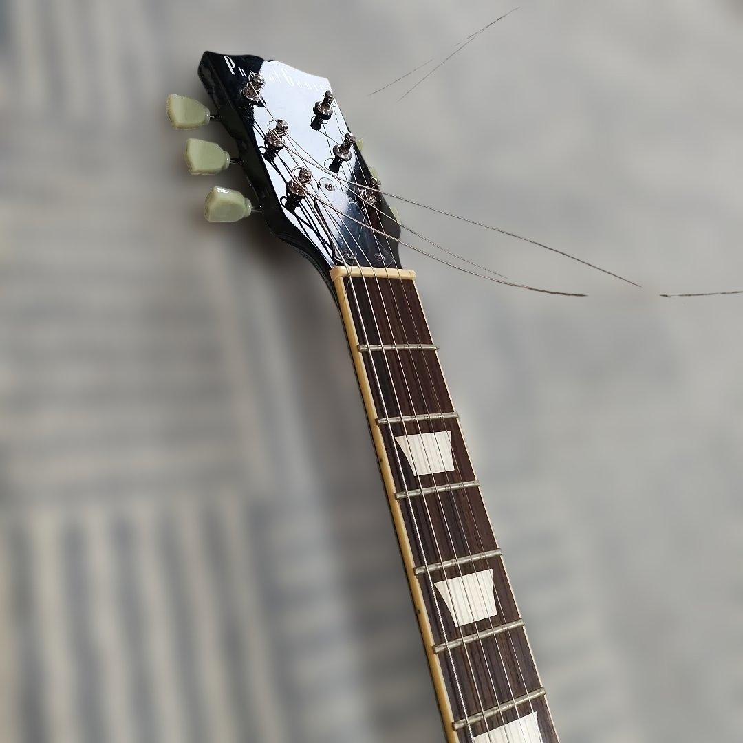 美品　フォトジェニック　レスポールスタイル エレキギター ゴールド