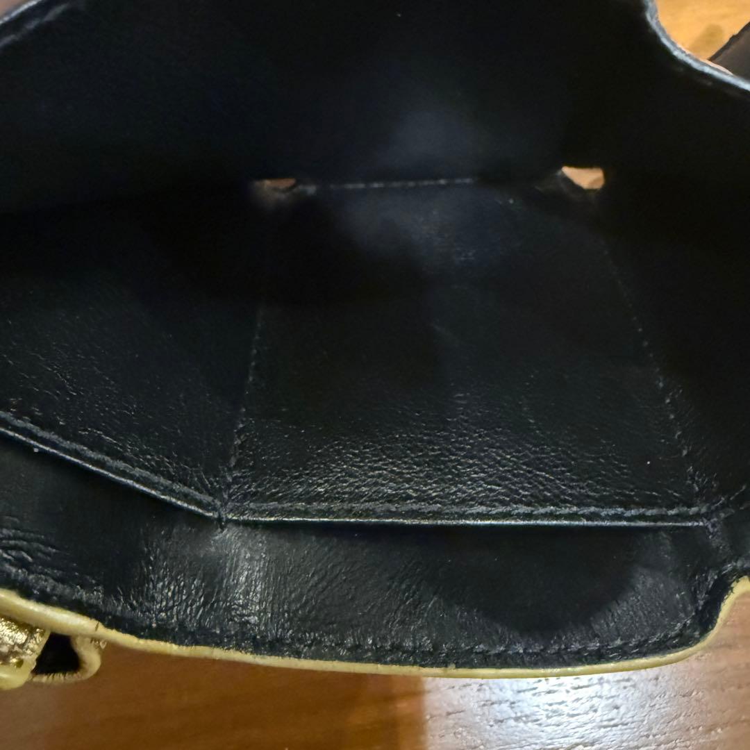 BALENCIAGA ゴールド三つ折り財布