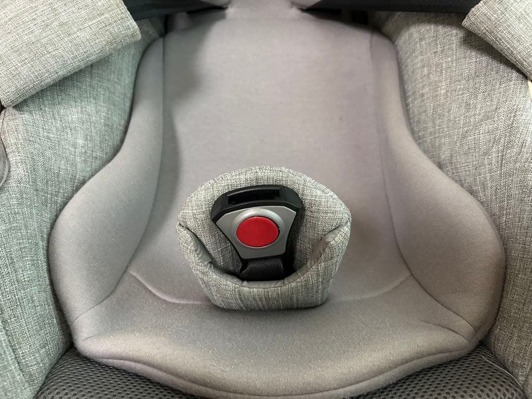 joieチャイルドシート アイ スナグ2＋アイベースラックス2