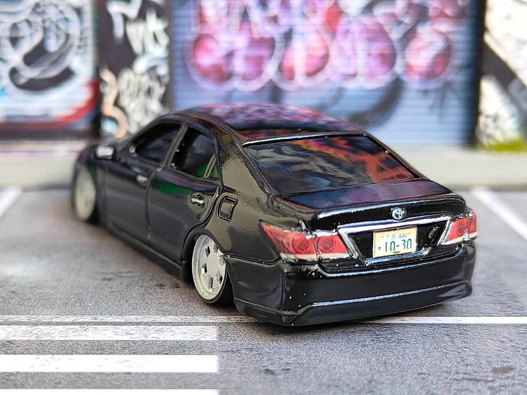 トミカ改造 トヨタ 21クラウン VIP仕様 全塗装 深リム ホットウィール