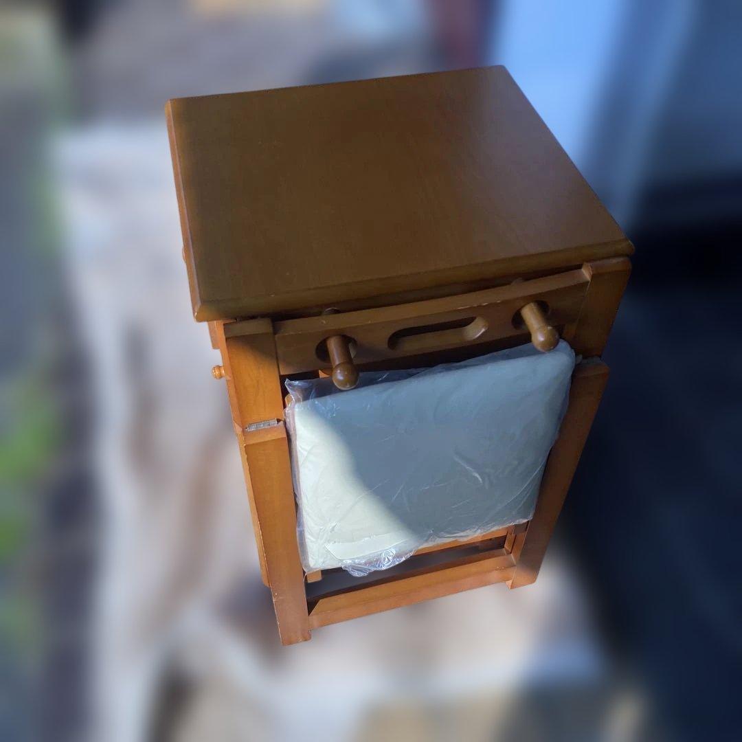 新たに傷入りました！CD 折りたたみデスク&チェア　収納付き　キャスター