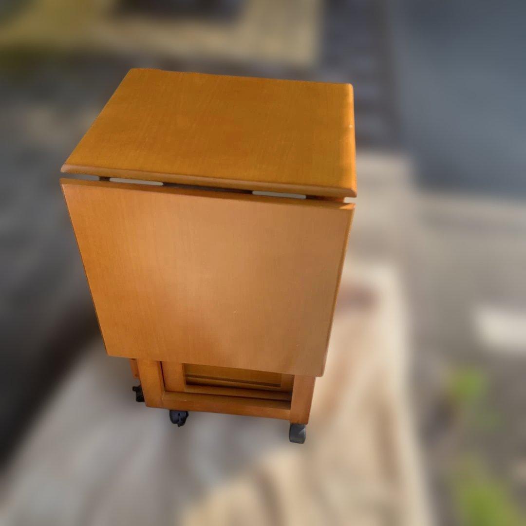 新たに傷入りました！CD 折りたたみデスク&チェア　収納付き　キャスター