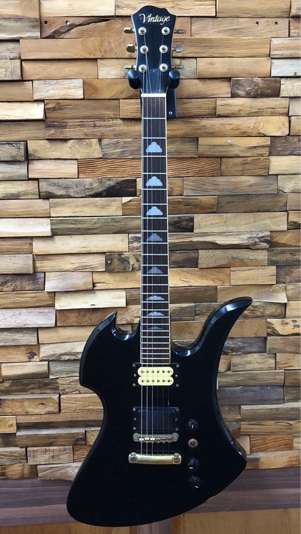 エレキギター　Vintege　モッキンバードタイプ　本体のみ