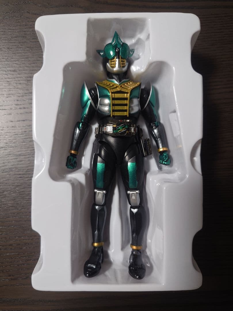 S.H.Figuarts フィギュアーツ 真骨彫 仮面ライダーゼロノス