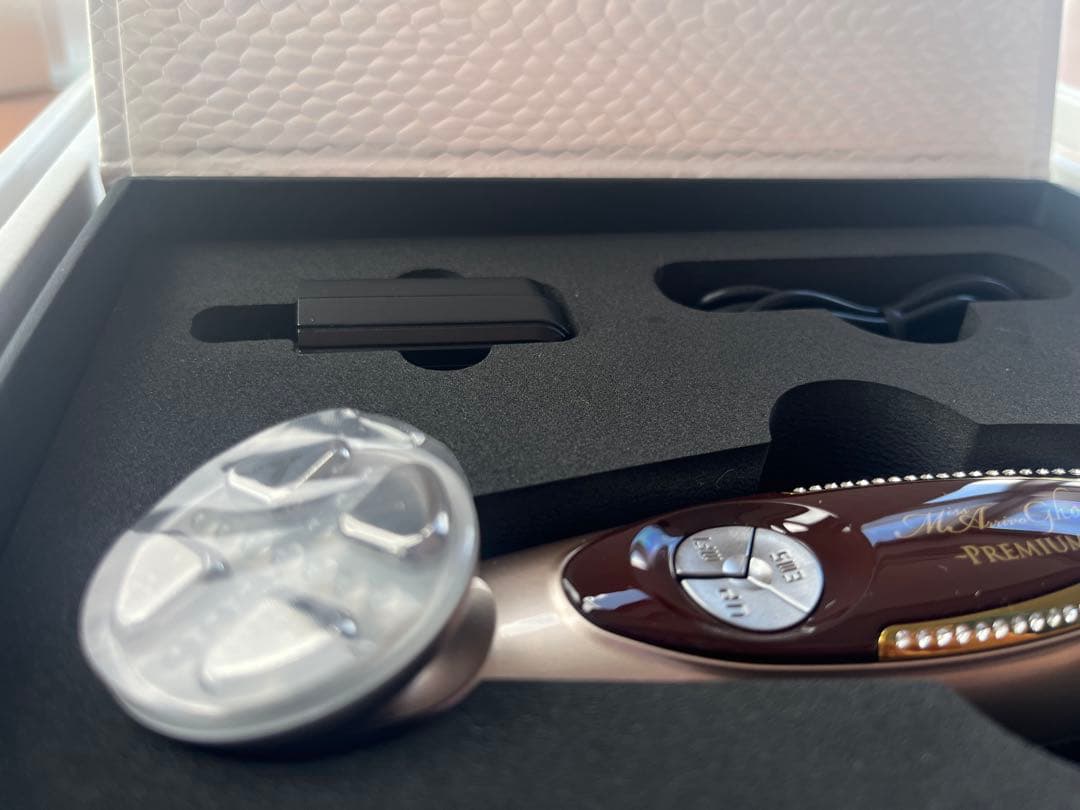 Miss Arrivo ゴーストプレミアム　美顔器