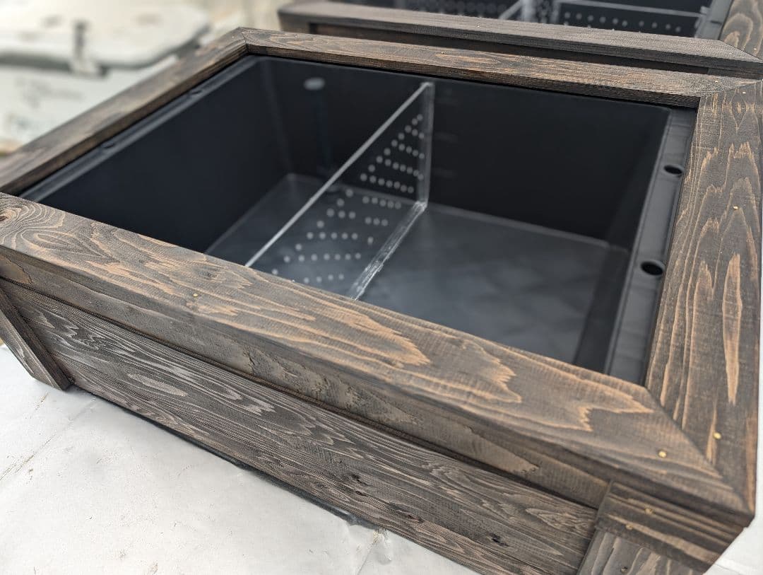 40㍑タイプ　ビオトープ　メダカ・金魚　他　飼育セット　木枠カバー　　トロ舟付