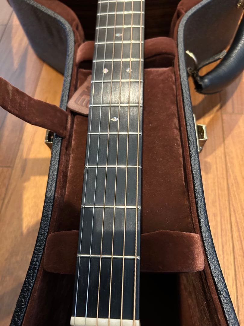 ギター Martin HD-28V