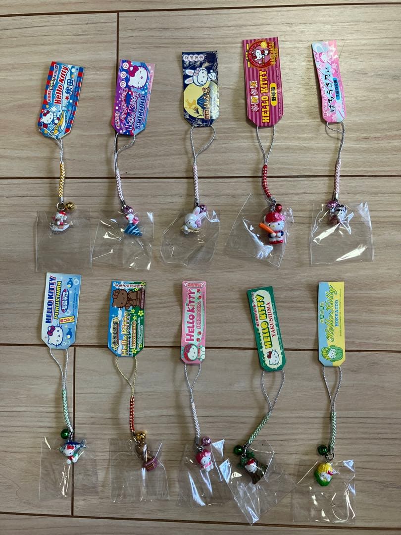 ハローキティ　ご当地キティ　根付け　125個 まとめ