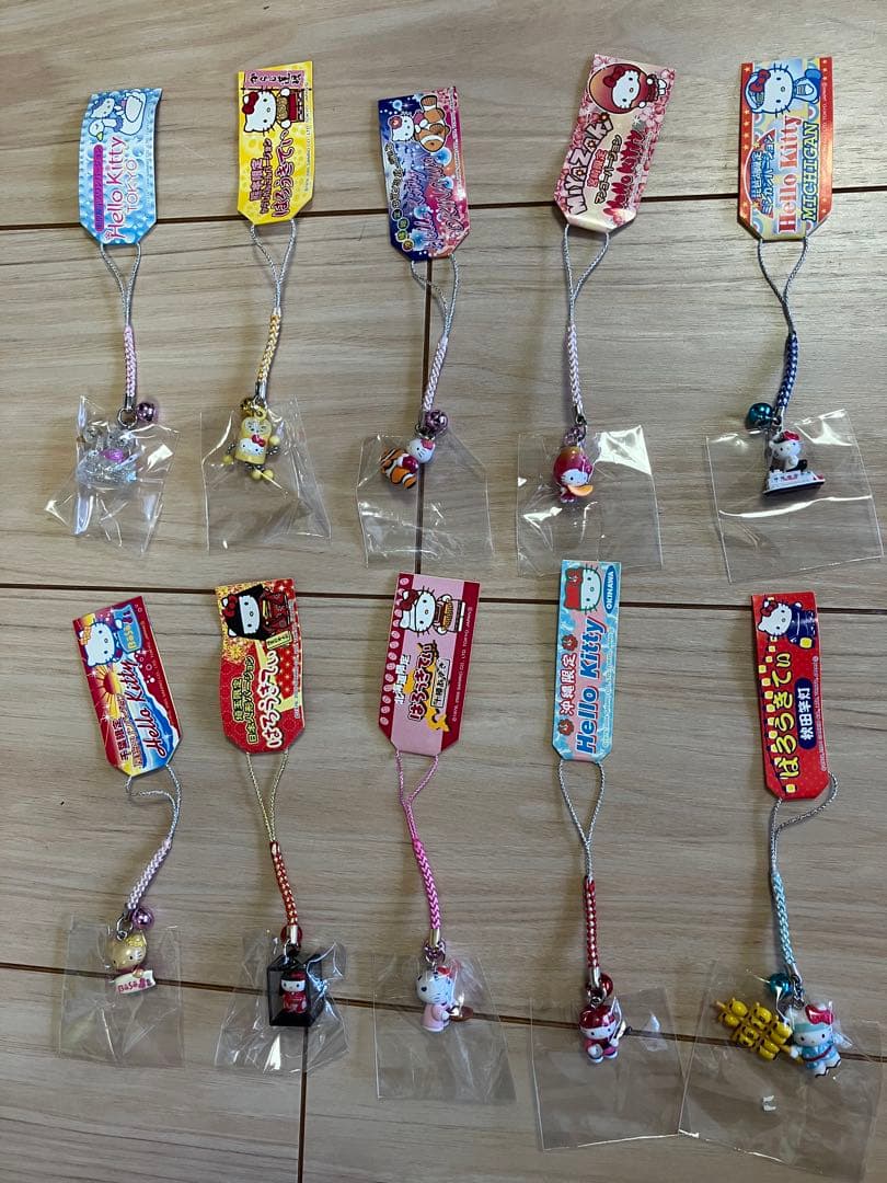 ハローキティ　ご当地キティ　根付け　125個 まとめ