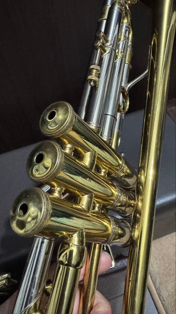 4桁 Bach Stradivarius New Yorkビンテージトランペット