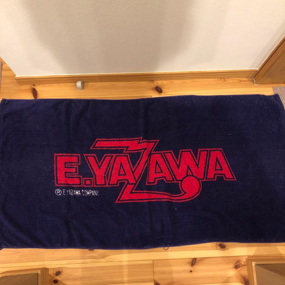 E.YAZAWA COMPANY ロゴ　ビーチタオル ネイビー