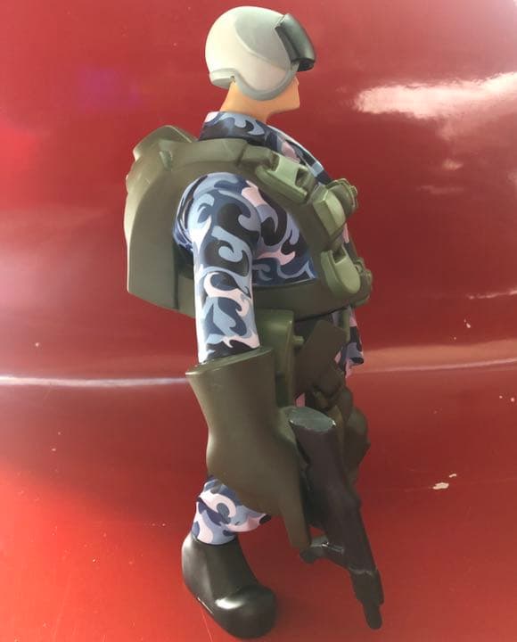 《HOT TOYS》HALO フィギュア 香港トイ ソルジャー デザイナーズトイ