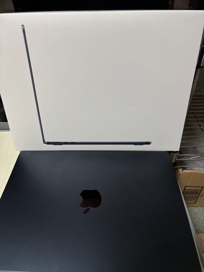 M2チップ 13インチMacBook Air 8GB/256GB 2024年購入
