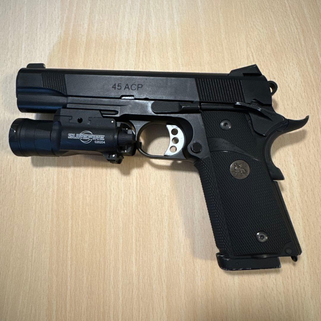 carbon8 M45 CQP ライト＋スペアマガジン＋ホルスター付き